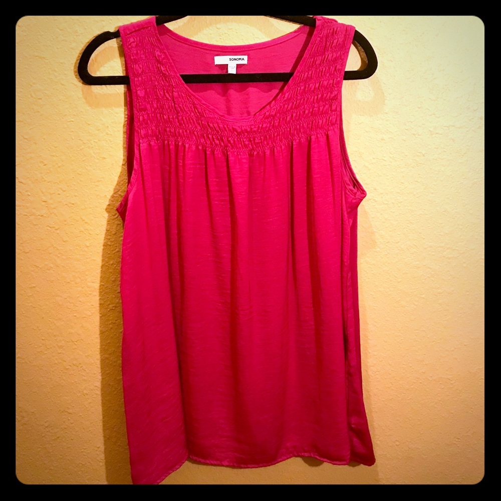 🛍 3FOR $15 🛍 Hot Pink Satin Feel Top Sz L